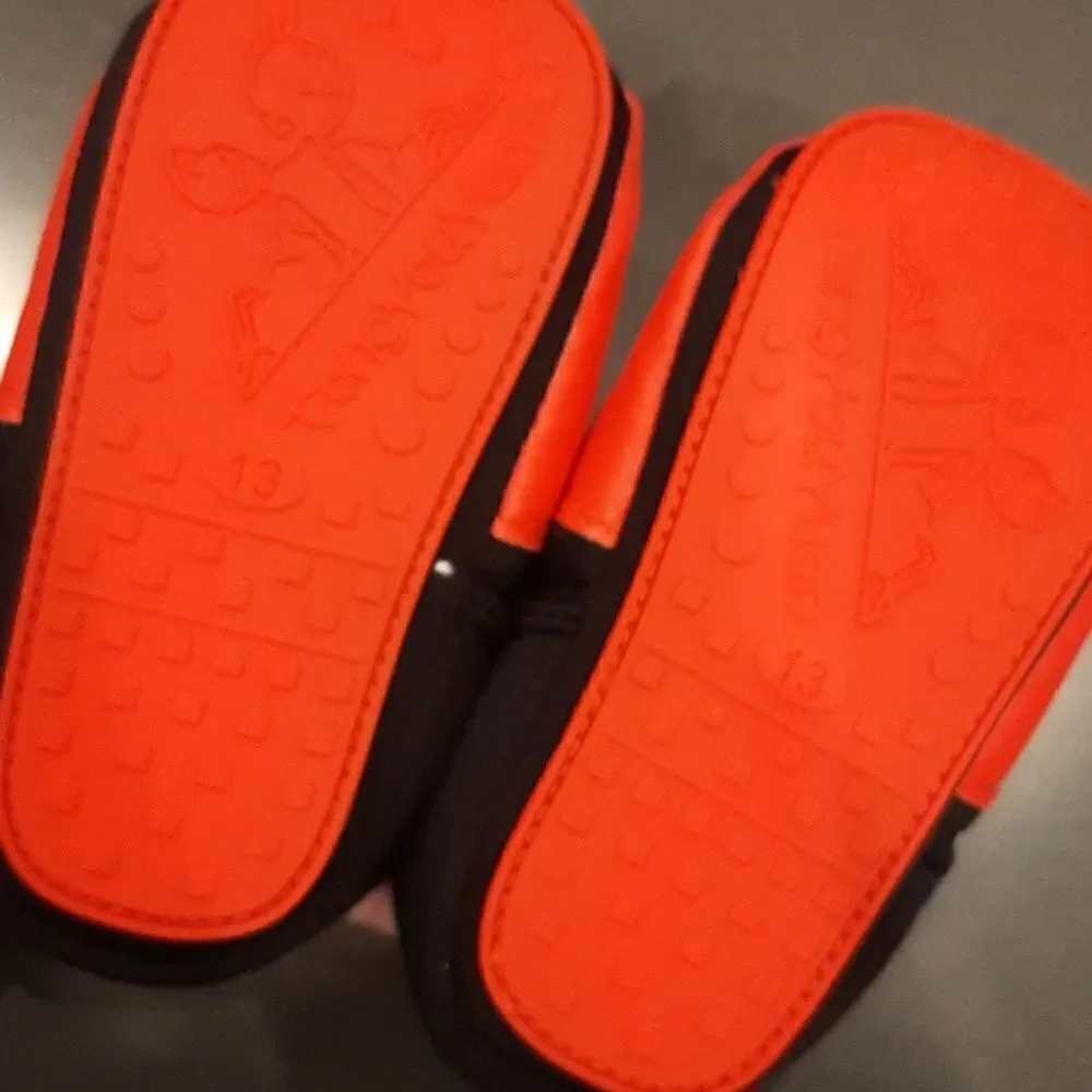 Source Unknown size 13